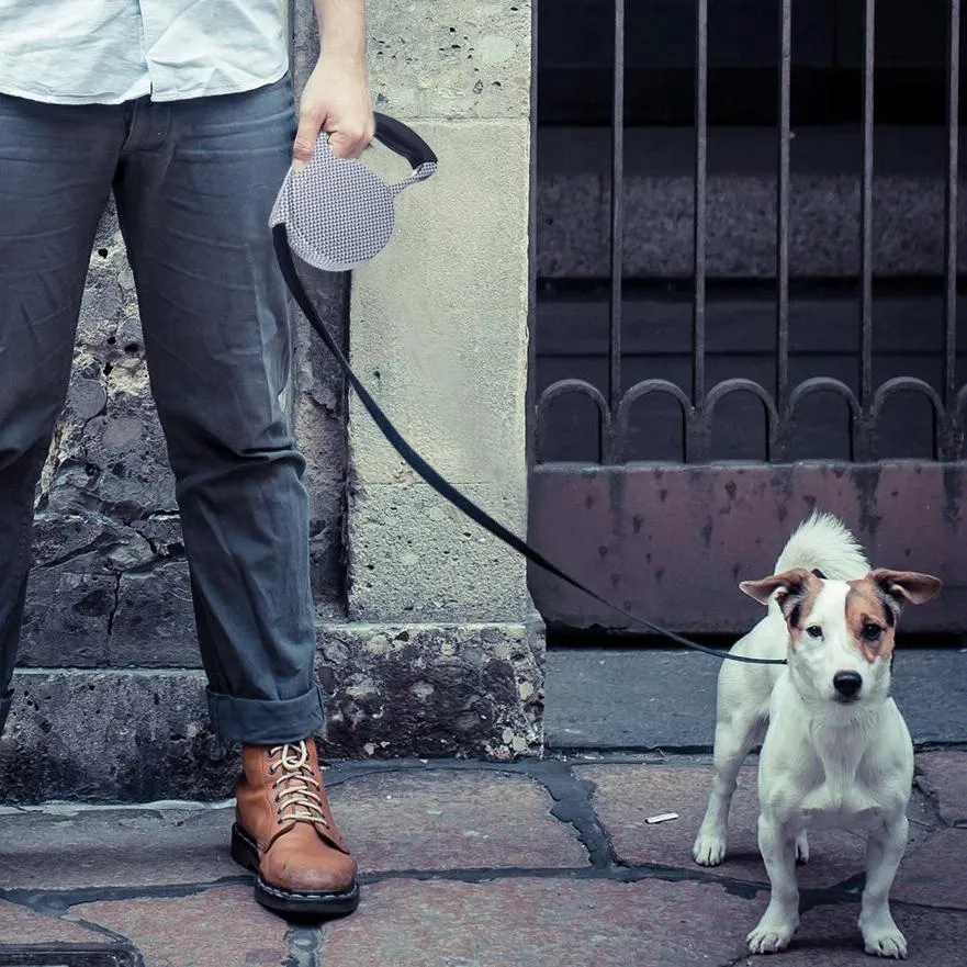 5M Grid Pattern Retractable Dog Leash Black / White
